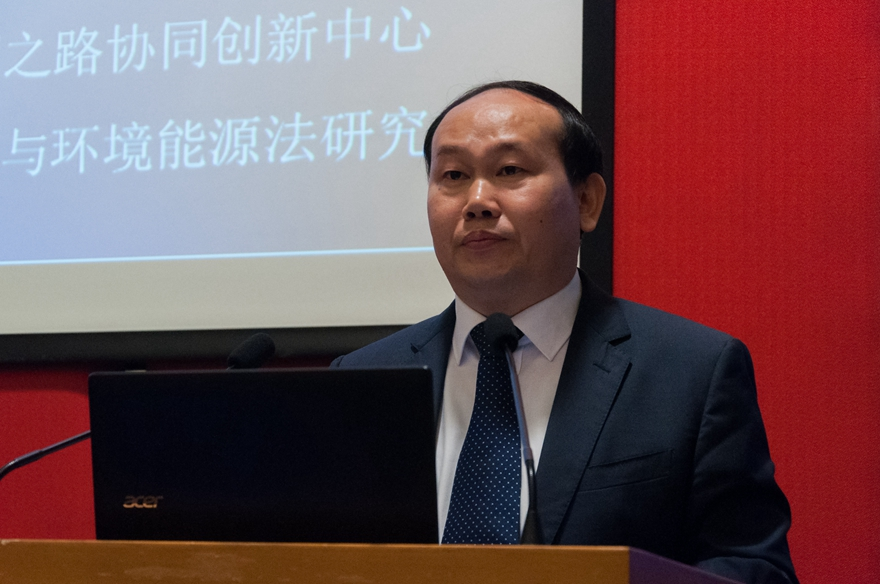阳爱民主持开幕式